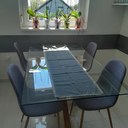 Lila Fuge Apartman Apartmán