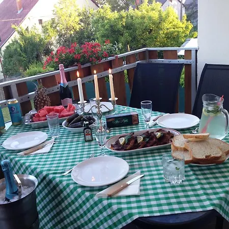 Lila Füge Apartman Apartman *